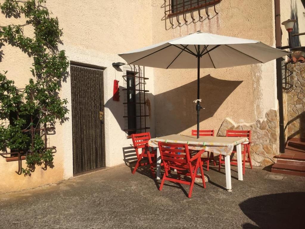 Affittacamere Casa fra gli ulivi di Giuseppe Sonnino Esterno foto