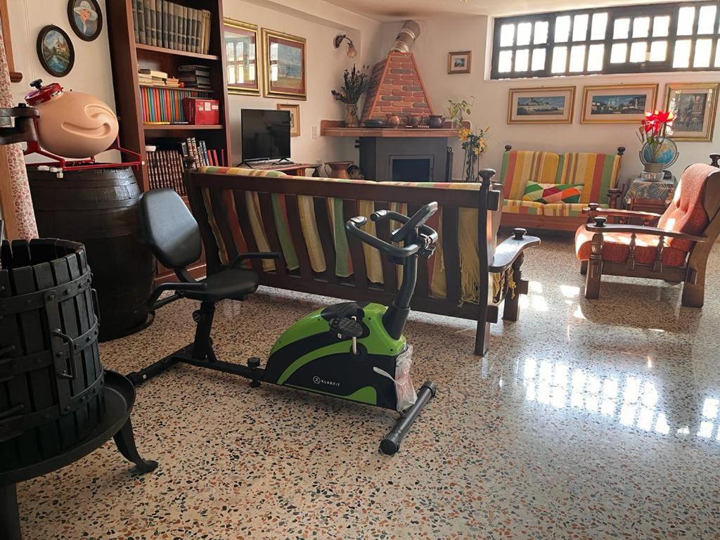 Affittacamere Casa fra gli ulivi di Giuseppe Sonnino Esterno foto
