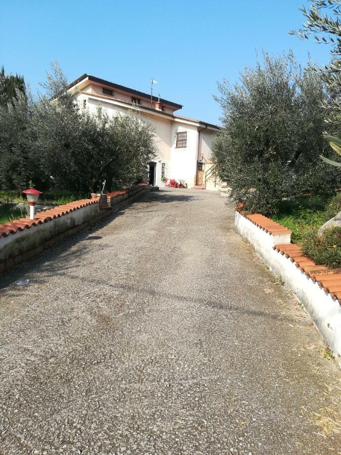 Affittacamere Casa fra gli ulivi di Giuseppe Sonnino Esterno foto