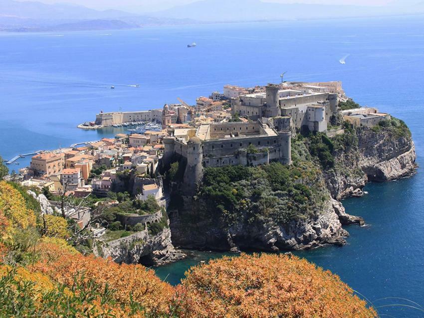 Affittacamere Casa fra gli ulivi di Giuseppe Sonnino Esterno foto